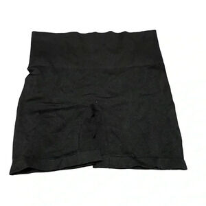 NWOT FIT  SHAPING SHORTS M